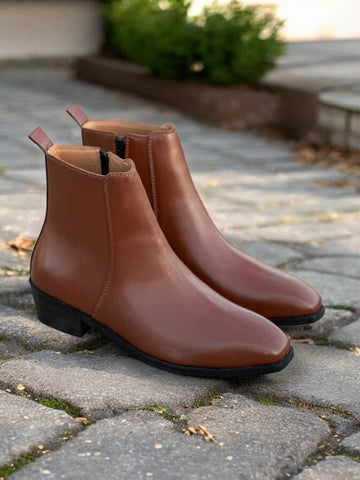 Vintage Cognac Chelsea Boots